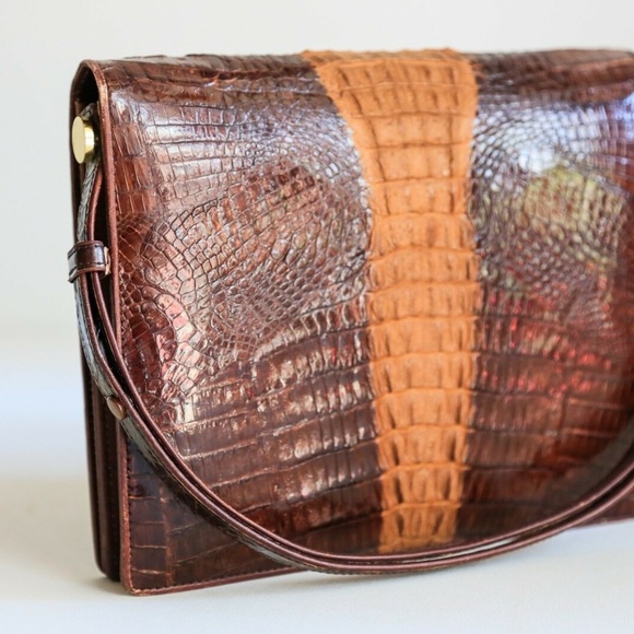 Vintage Alligator Handbag - Picture 8 of 12
